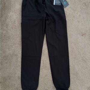 Women's Black Cropped Jogger Pants - Sleek Everyday Style
